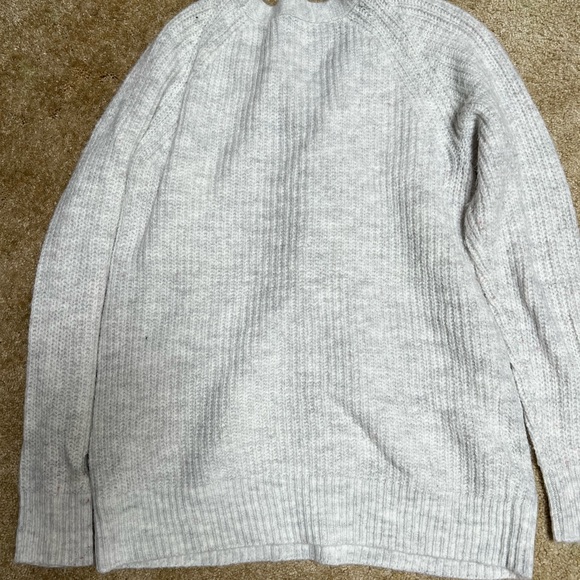 Sweater - Picture 7 of 7